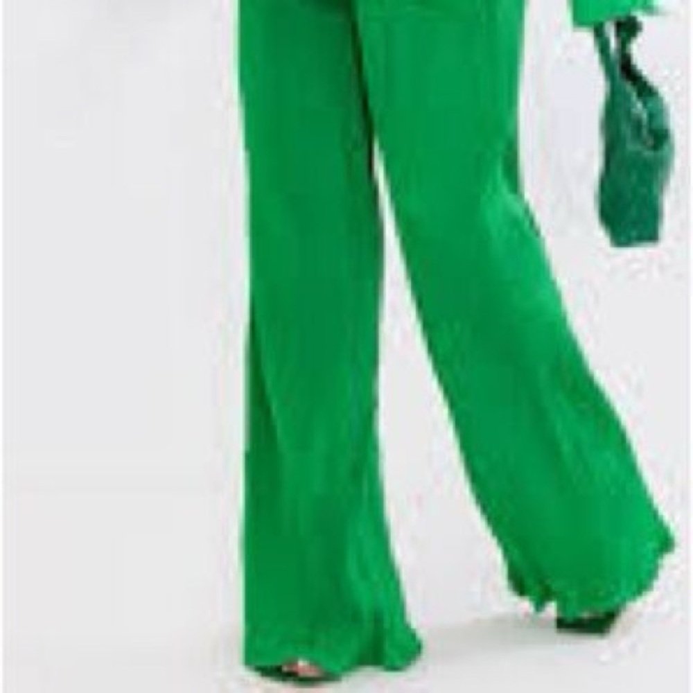 PrettyLittleThing Bright Green Plissé Wide-Leg Pants | Size 20 💚 - Picture 3 of 15